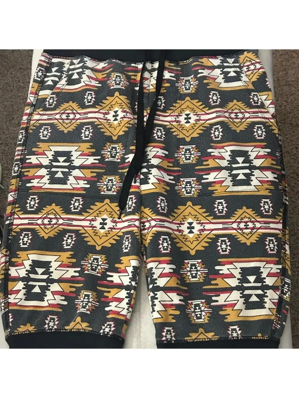 Carbon multicoloured Aztec print shorts with draw string Size M